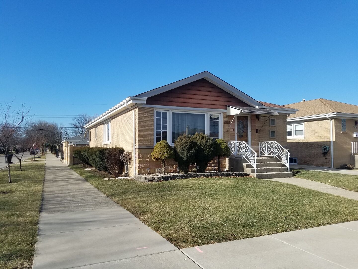 Property Photo:  4900 North Sayre Avenue  IL 60656 