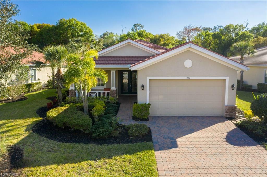 Property Photo:  3961 Otter Bend Circle  FL 33905 