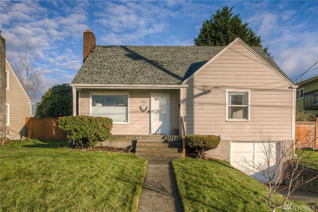 Property Photo: 647 N Howard Street WA 98406