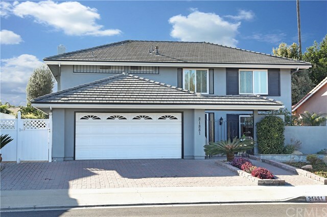 Property Photo:  21881 Seaside Lane  CA 92646 