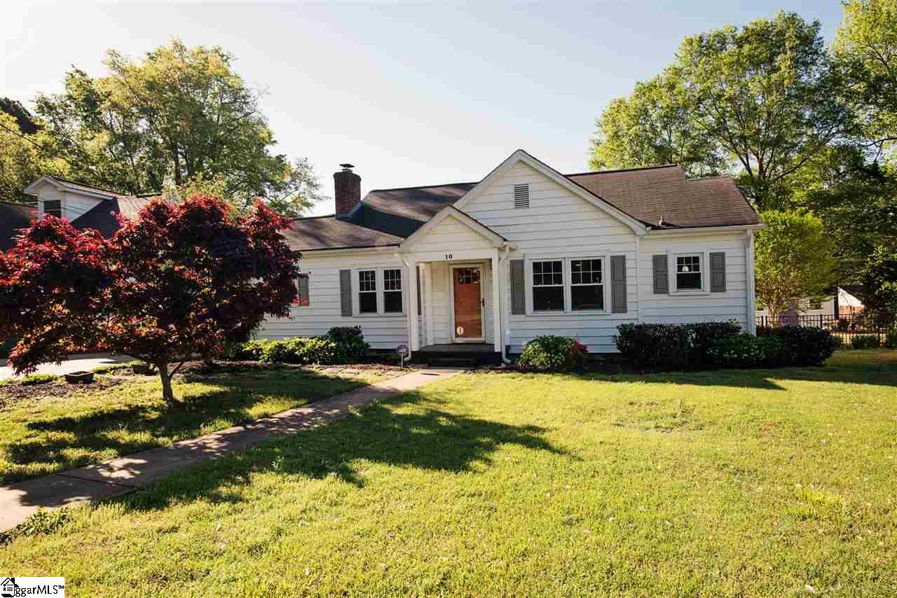 Property Photo:  10 Woodbine Road  SC 29609 