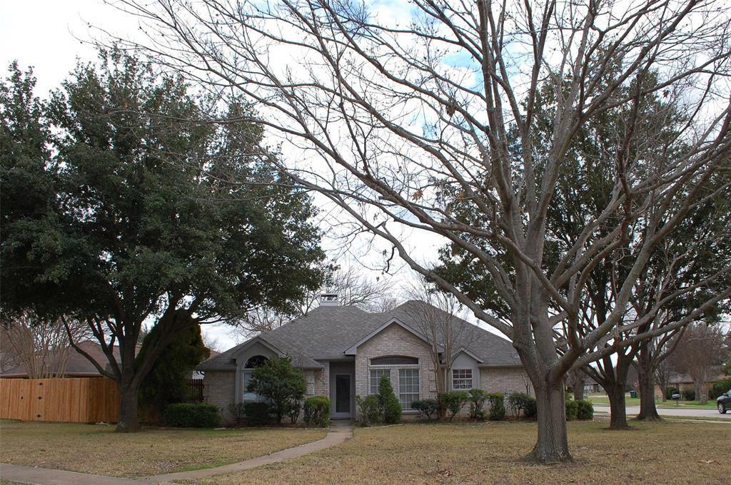 Property Photo:  2233 Woodview Drive  TX 75028 