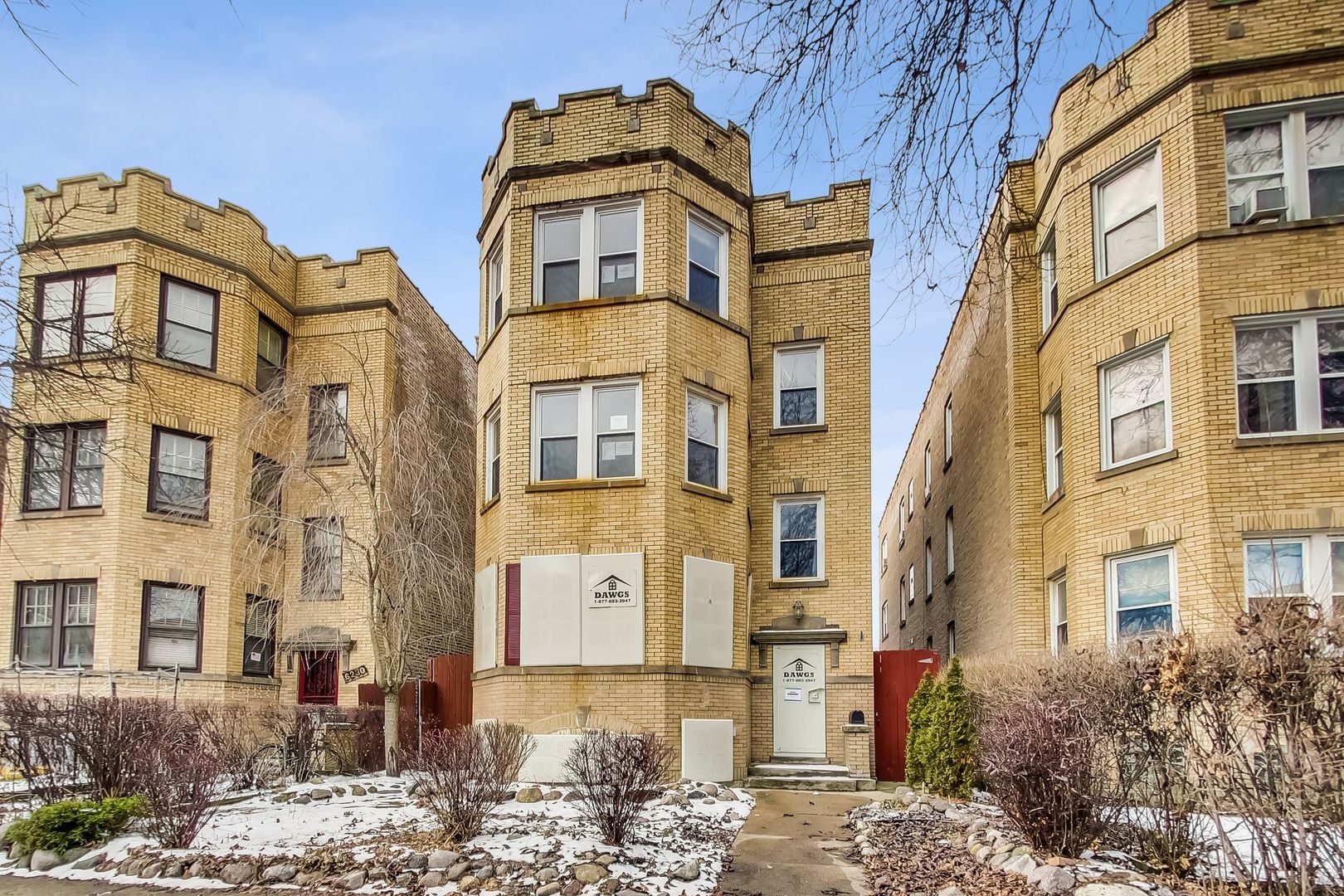 Property Photo:  6232 North Washtenaw Avenue  IL 60659 