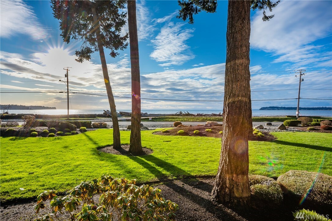 Property Photo:  7714 Birch Bay Dr 103  WA 98230 