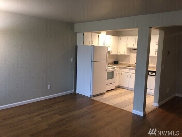 Property Photo:  12300  28th Avenue NE 203  WA 98125 