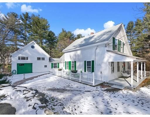 Property Photo:  922 Concord St  MA 01741 