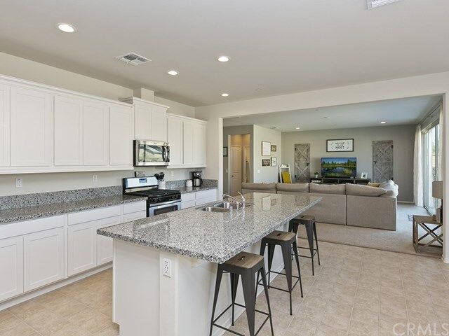 Property Photo:  1096 Regala Street  CA 92571 