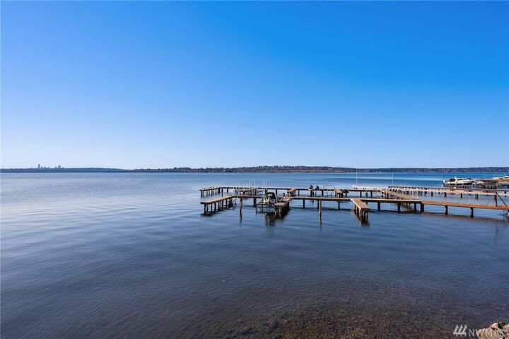 Property Photo:  49  Market Street 2  WA 98033 