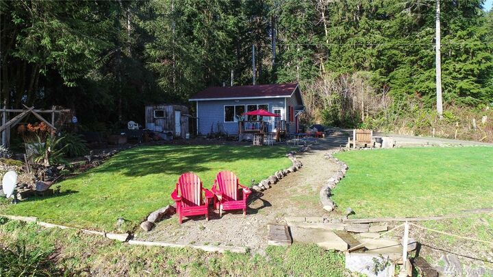 Property Photo:  82  Lakeview Drive  WA 98526 