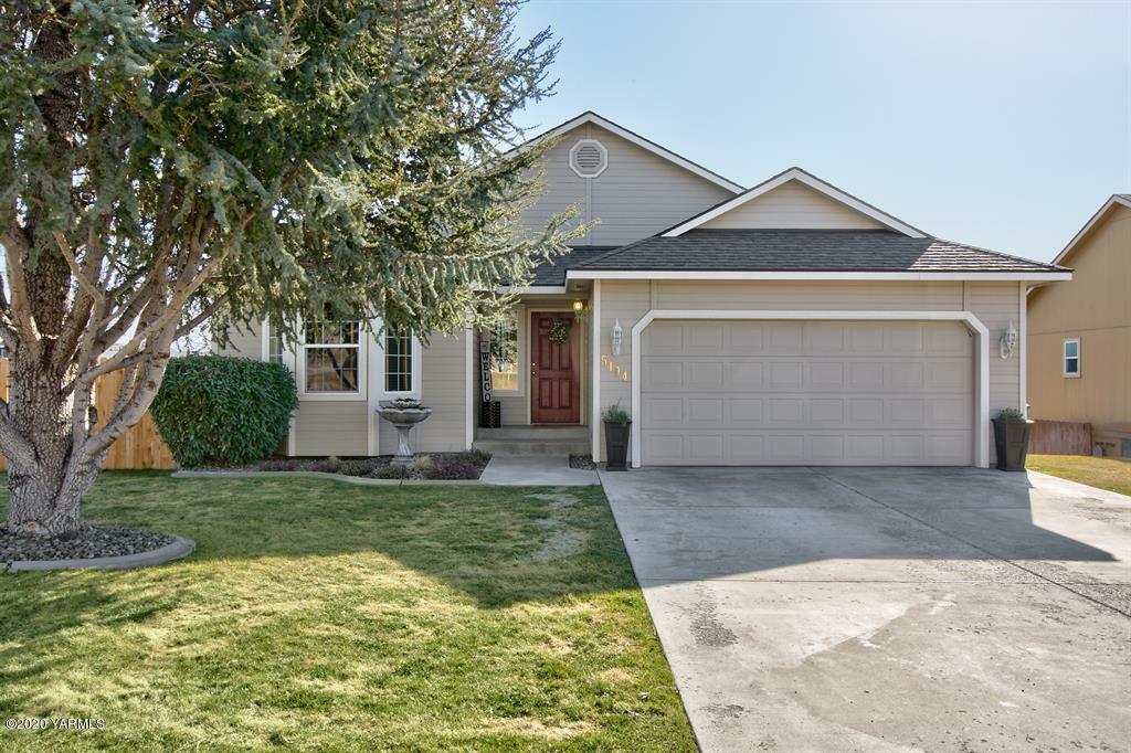 Property Photo:  5104 Overbluff Dr  WA 98901 