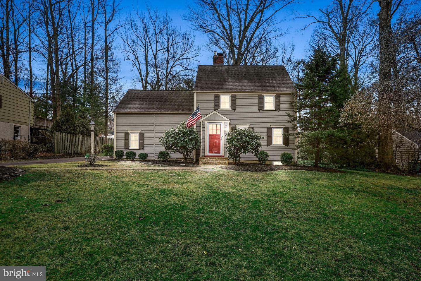 Property Photo:  215 Elm Avenue  PA 19067 