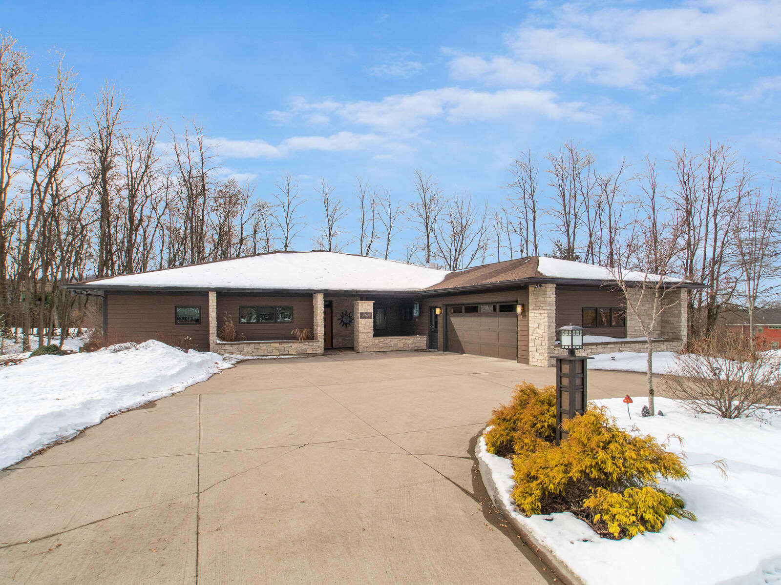 Property Photo:  2365 Sablewood Rd  WI 54601 