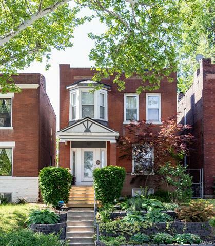 Property Photo: 4208 Shaw Boulevard 63110
