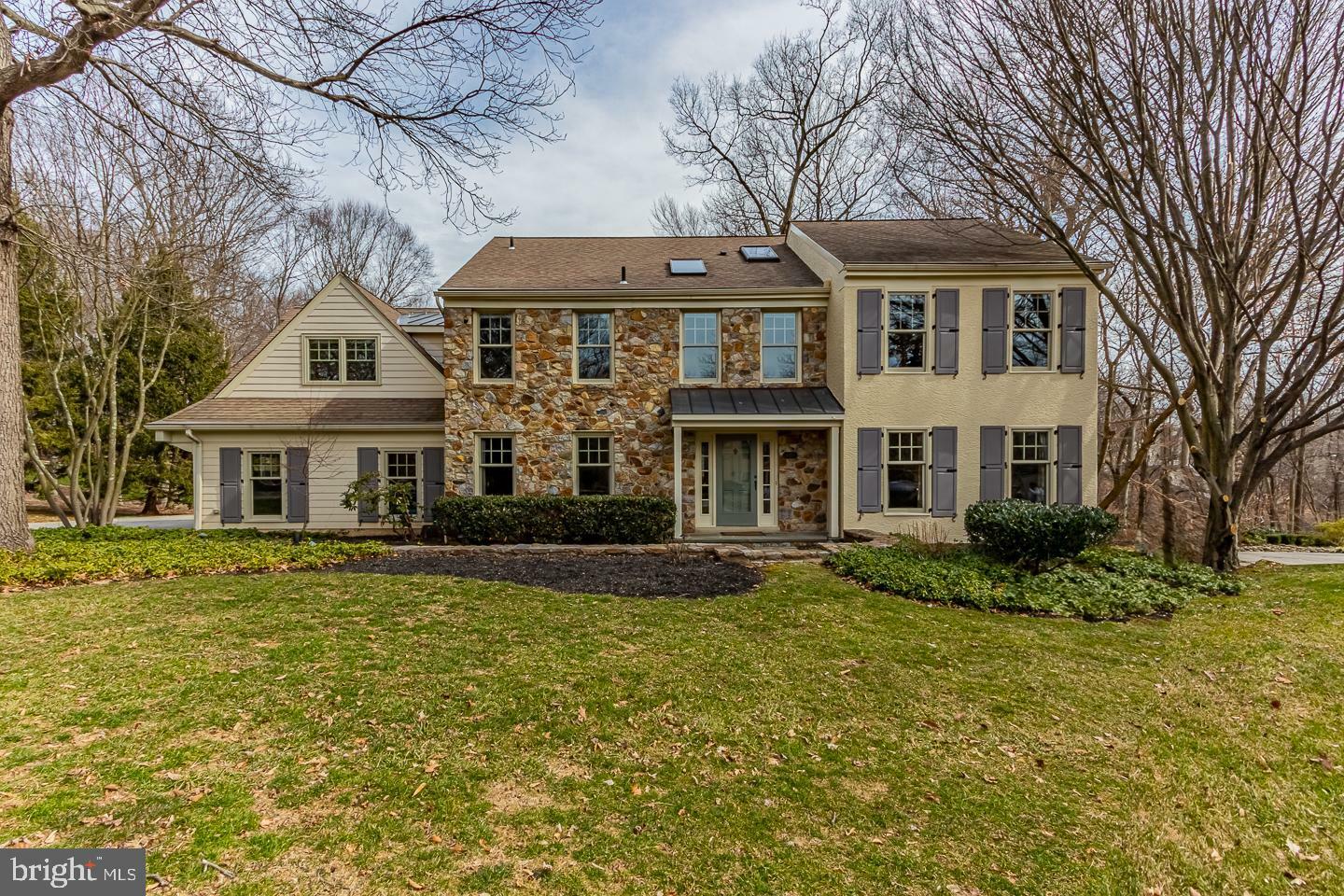 Property Photo:  1207 Burning Bush Lane  PA 19380 