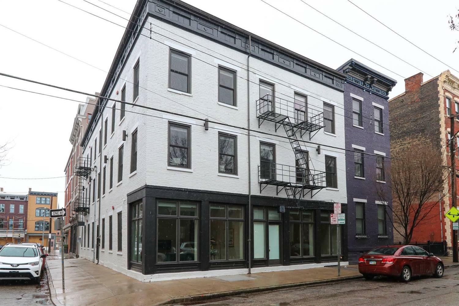 Property Photo: 13 W Fifteenth Street A6 OH 45202