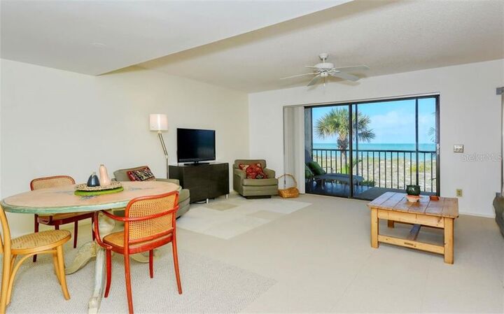 Property Photo: 2089 Gulf Of Mexico Drive G1-204 FL 34228