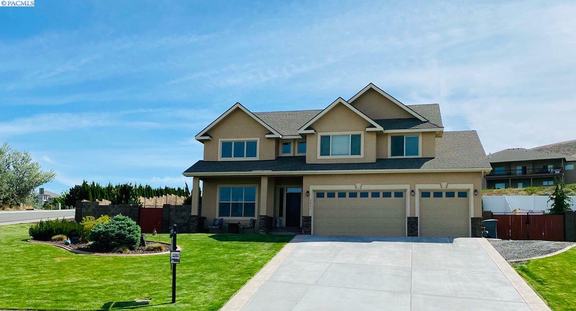 Property Photo:  2301 Cottontail Lane  WA 99352 