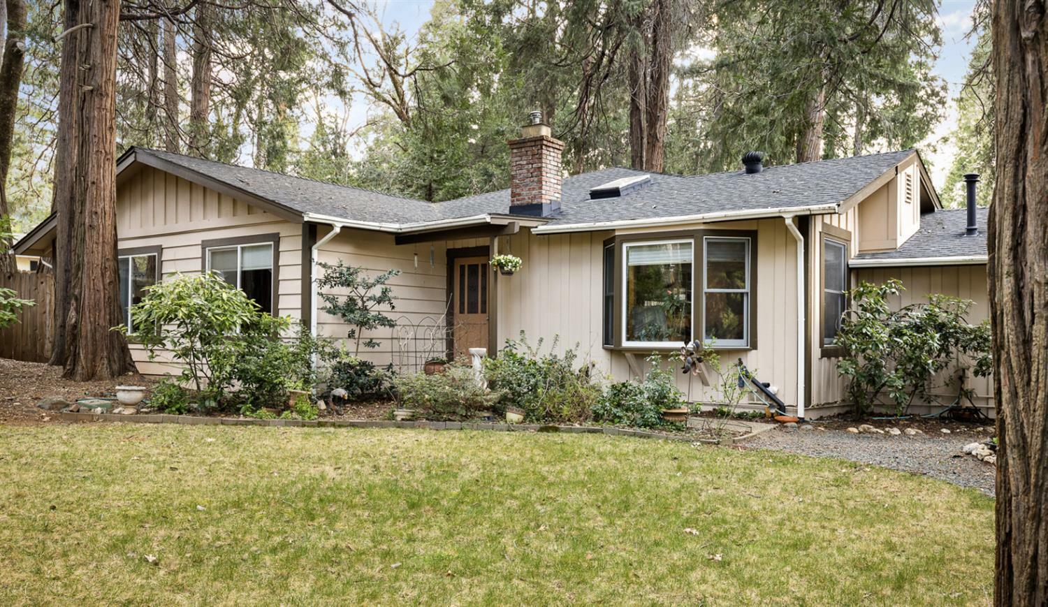 Property Photo: 12725 Mayflower Drive CA 95959