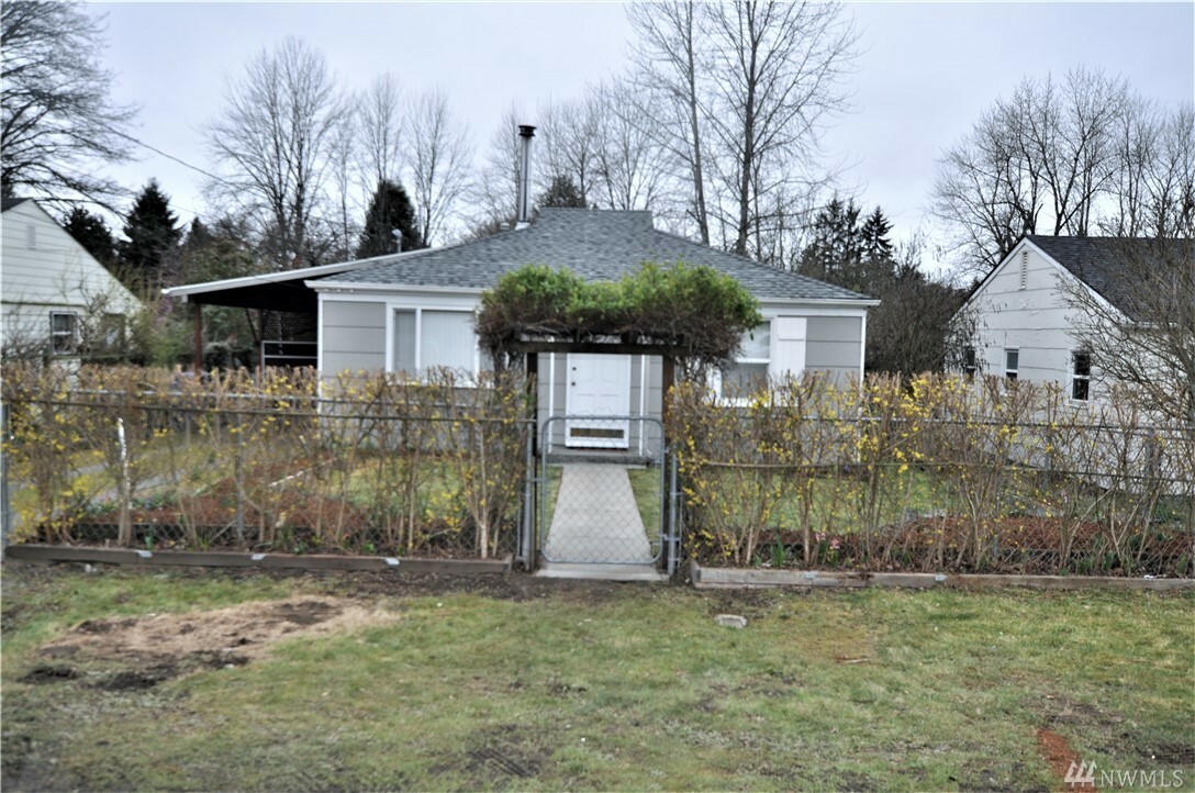 Property Photo: 4530 E E St WA 98404
