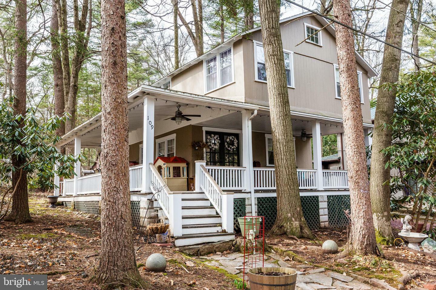 Property Photo: 109 Locust PA 17064