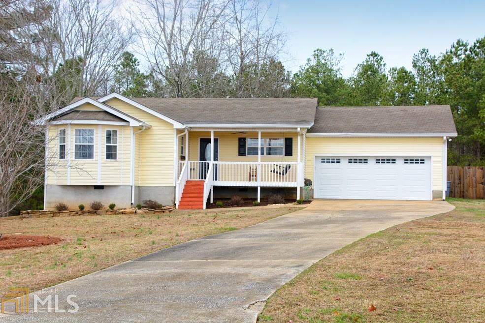 Property Photo: 612 Asa Cash Road GA 30110