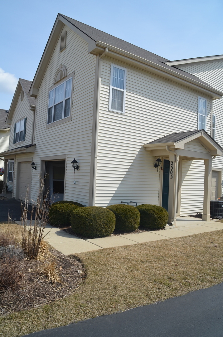 Property Photo: 2503 Dickens Drive 2503 IL 60504