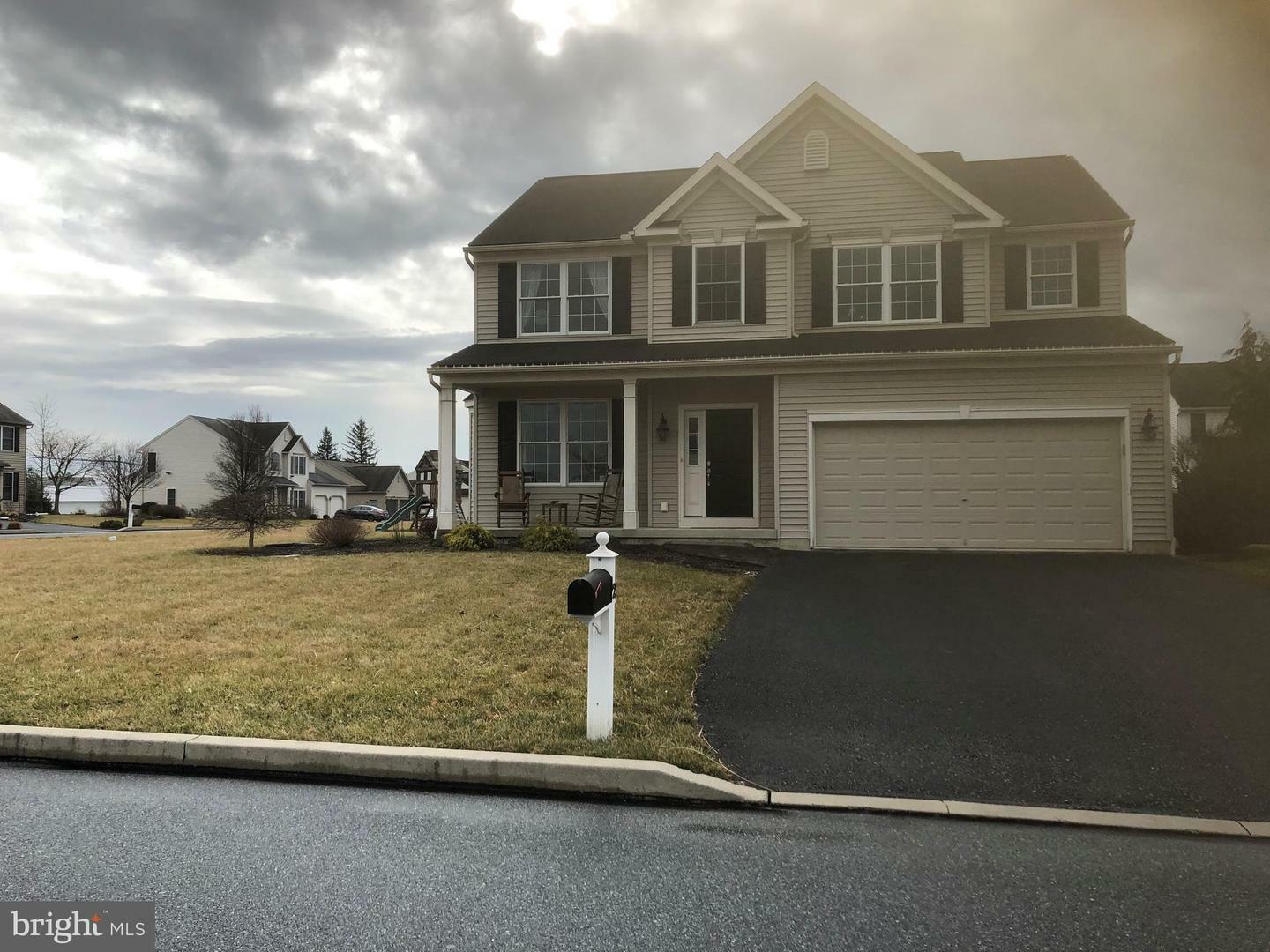 Property Photo: 12 Wickerberry Lane PA 17078