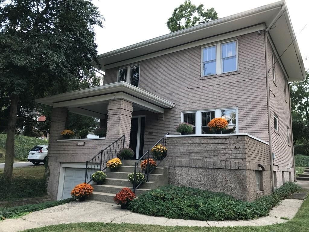 Property Photo:  3469 Linwood Ave  OH 45226 