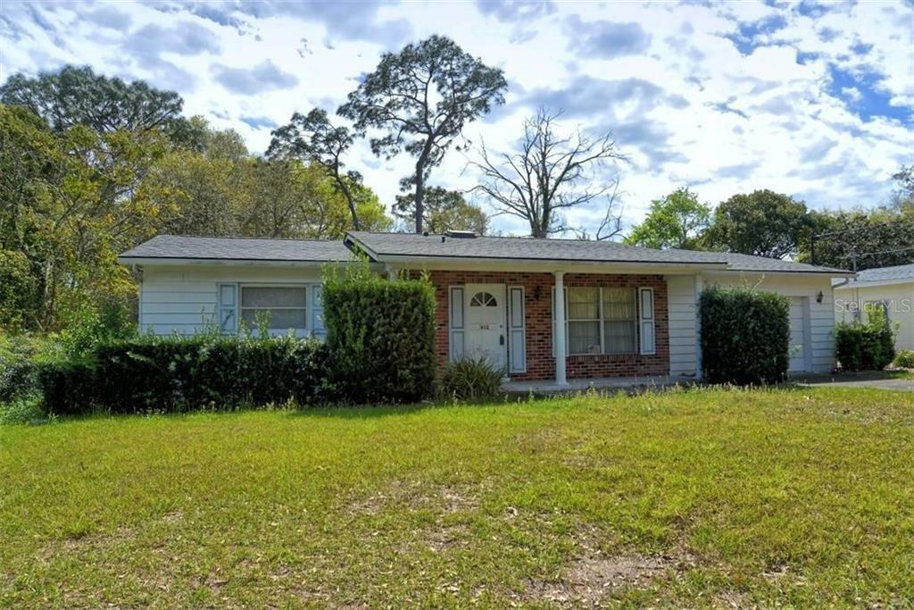 Property Photo:  452 E Highland Street  FL 32701 