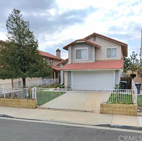 Property Photo:  556 Hacienda Avenue  CA 92571 