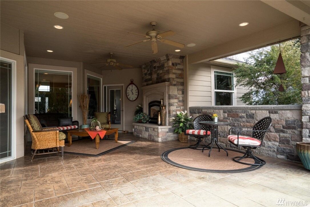 Property Photo:  2917 NW Cascade Avenue  WA 98802 