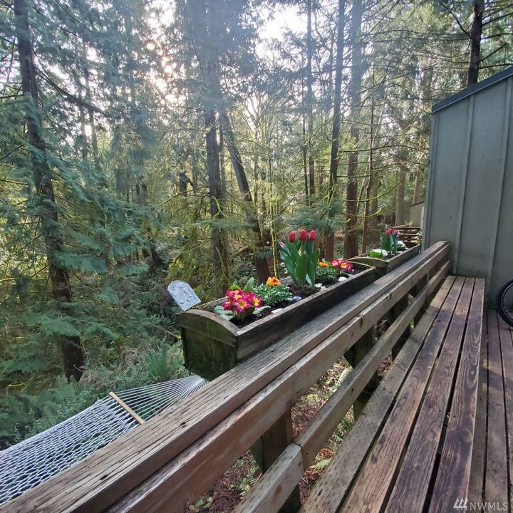 Property Photo: 747 E Promontory Rd WA 98584