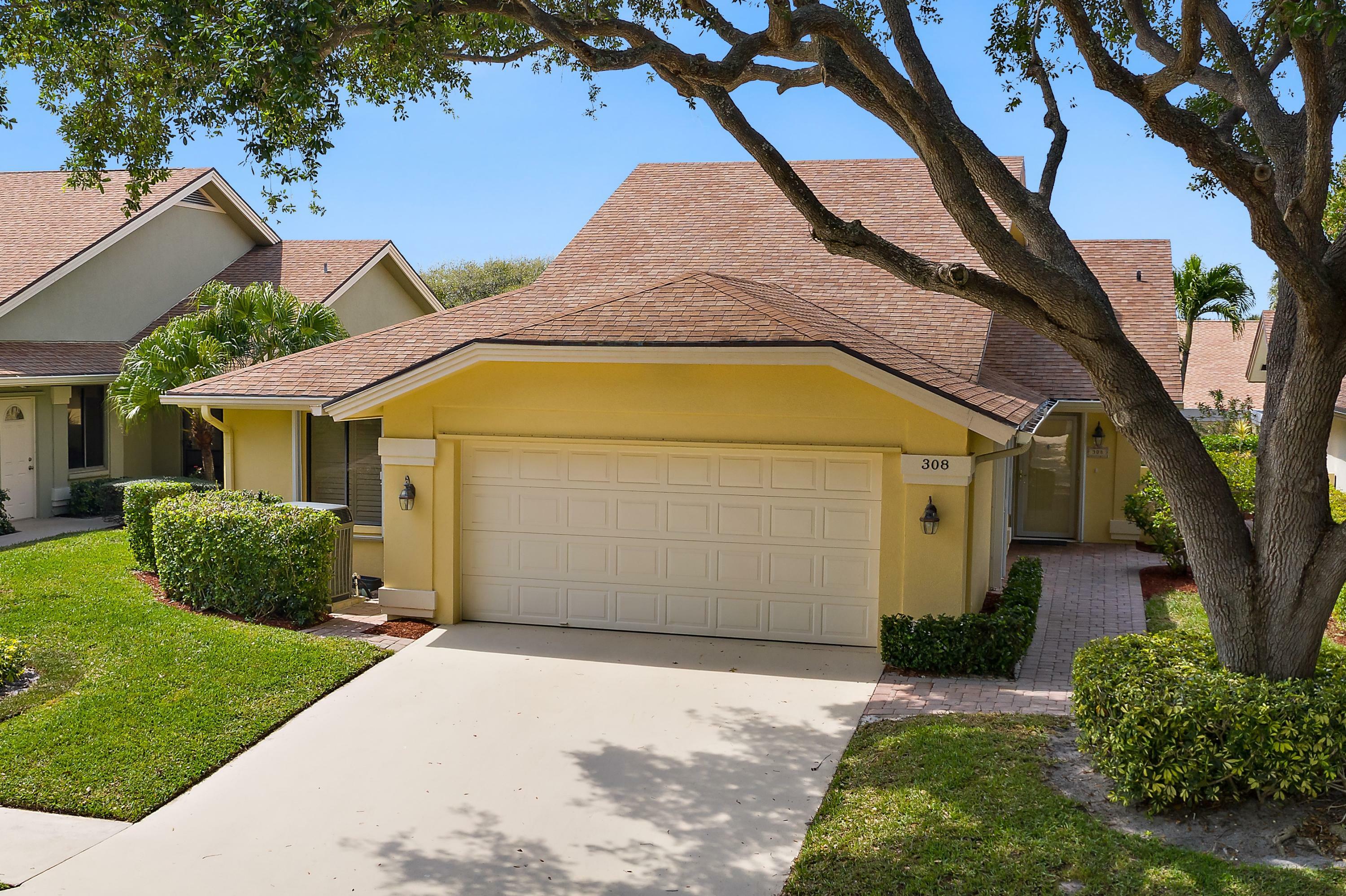 Property Photo:  308 Ridge Road  FL 33477 