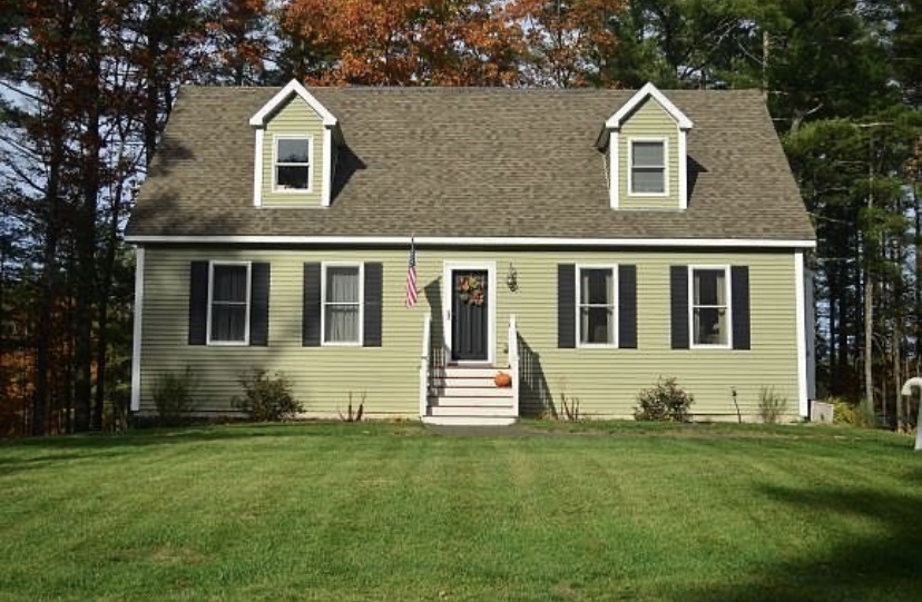Property Photo: 18 Norris Court NH 03042