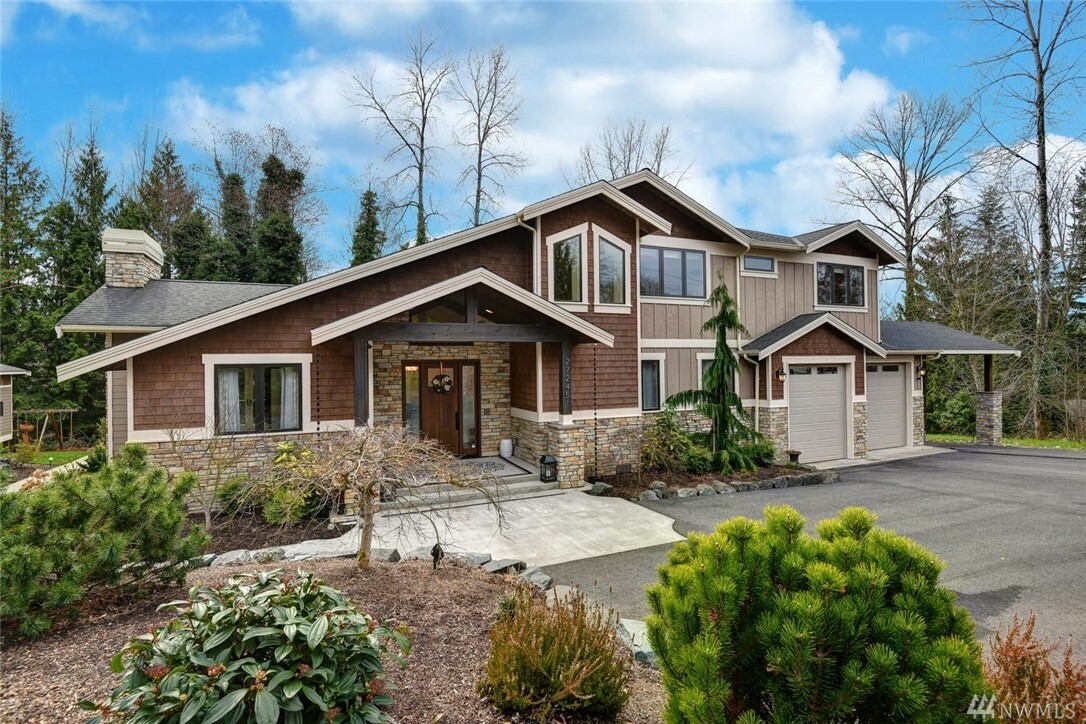 Property Photo:  27245 SE 170th St  WA 98027 