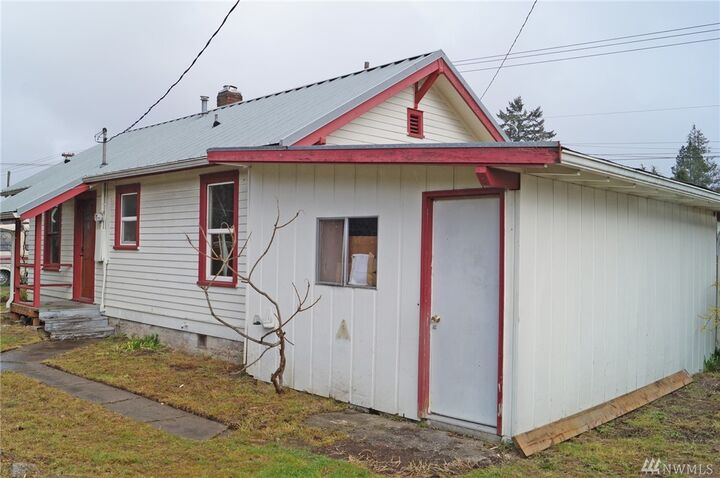 Property Photo:  1515  Ridge Road  WA 98584 