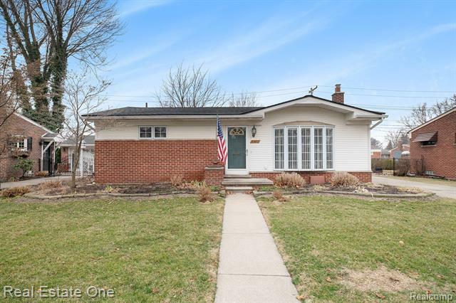 5502 Cranbrook Street  Dearborn Heights MI 48125 photo