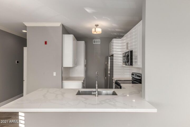 Property Photo:  7009 E Acoma Drive 1044  AZ 85254 