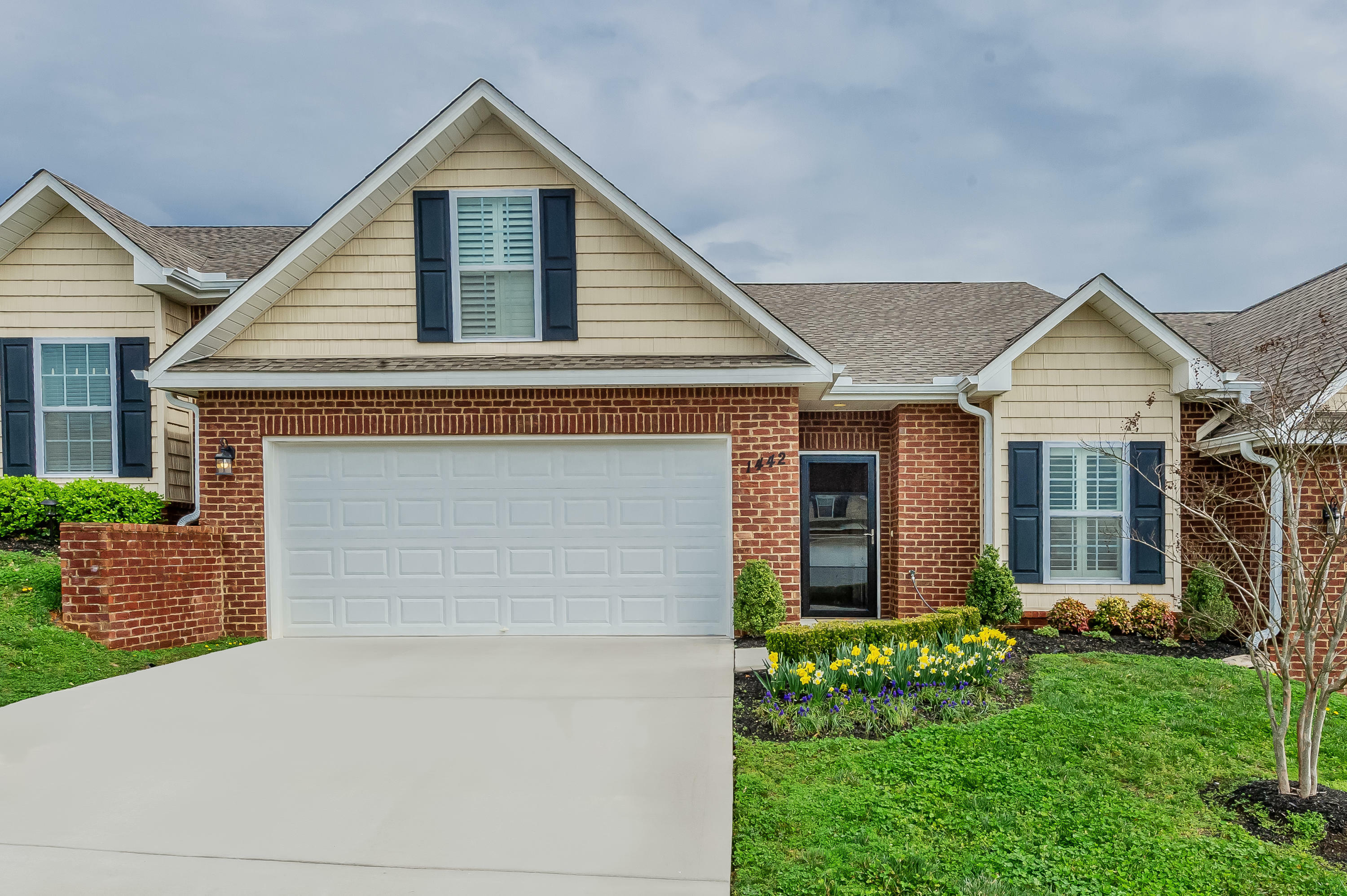 Property Photo:  1442 Remington Grove Lane  TN 37909 