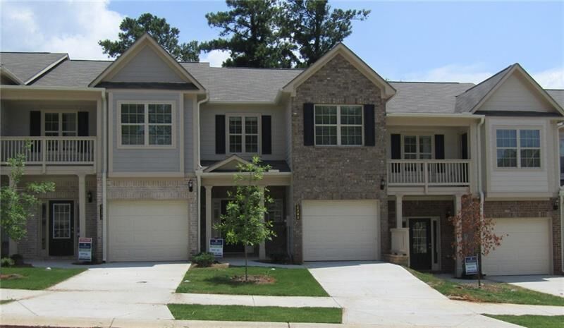 Property Photo:  2429 Castle Keep Way SE 61  GA 30316 