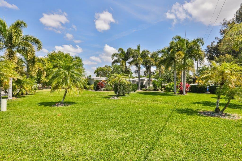 Property Photo:  401 Magellan Drive  FL 34243 