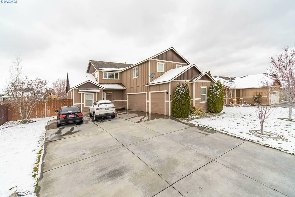 Property Photo:  424 S Penn Pl  WA 99336 
