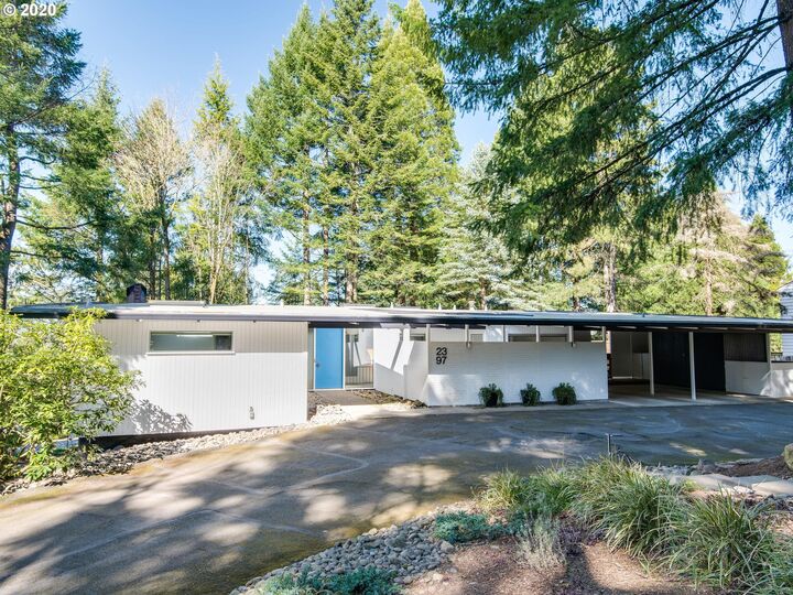 2397 Hillside Ln  Lake Oswego OR 97034 photo