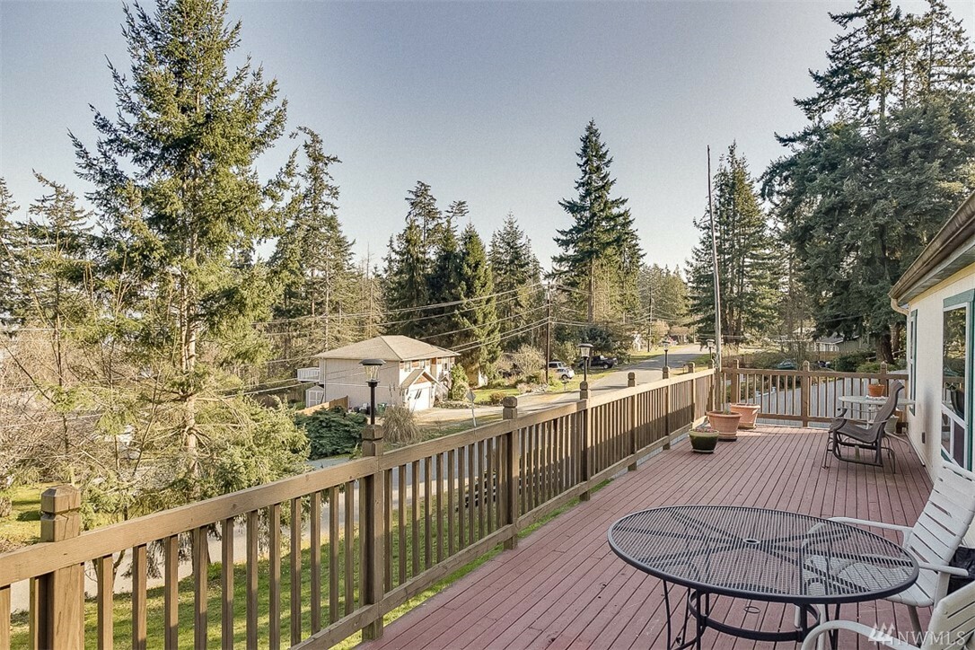 Property Photo:  766 Vesper Wy  WA 98282 