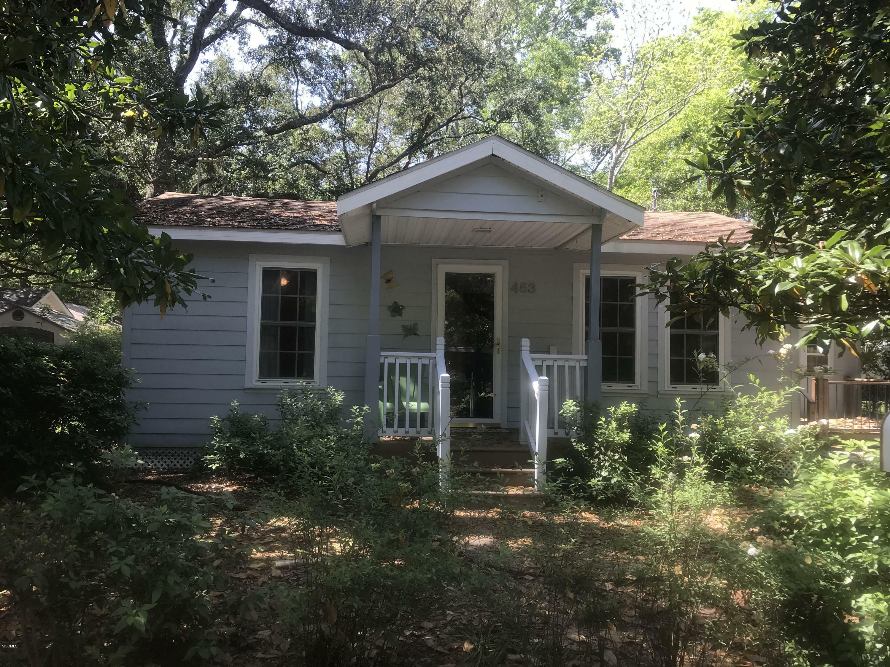 Property Photo:  453 Texas Avenue  MS 39507 