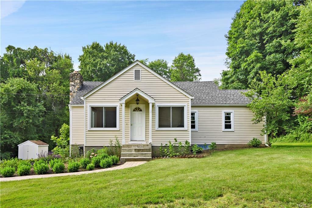 Property Photo:  286 Union Valley Road  NY 10541 