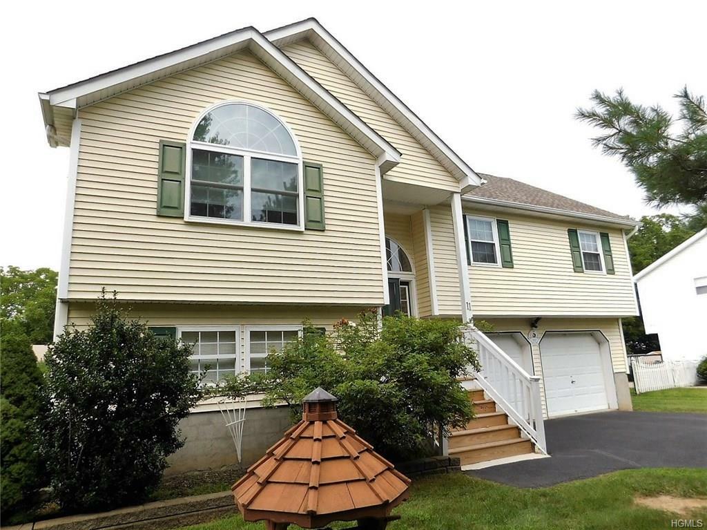 Property Photo:  11 Sycamore Drive  NY 12549 