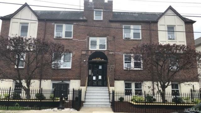 Property Photo: 17-19 Fillmore Place 2A NY 10606