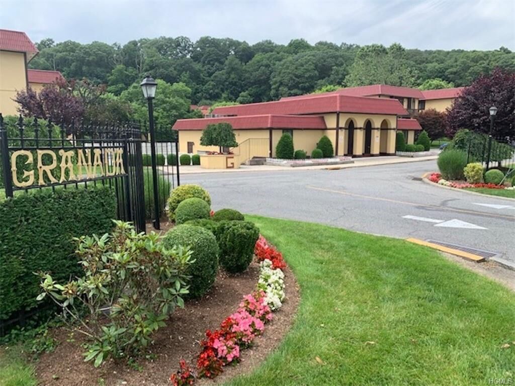 Property Photo:  12 Granada Crescent 6  NY 10603 