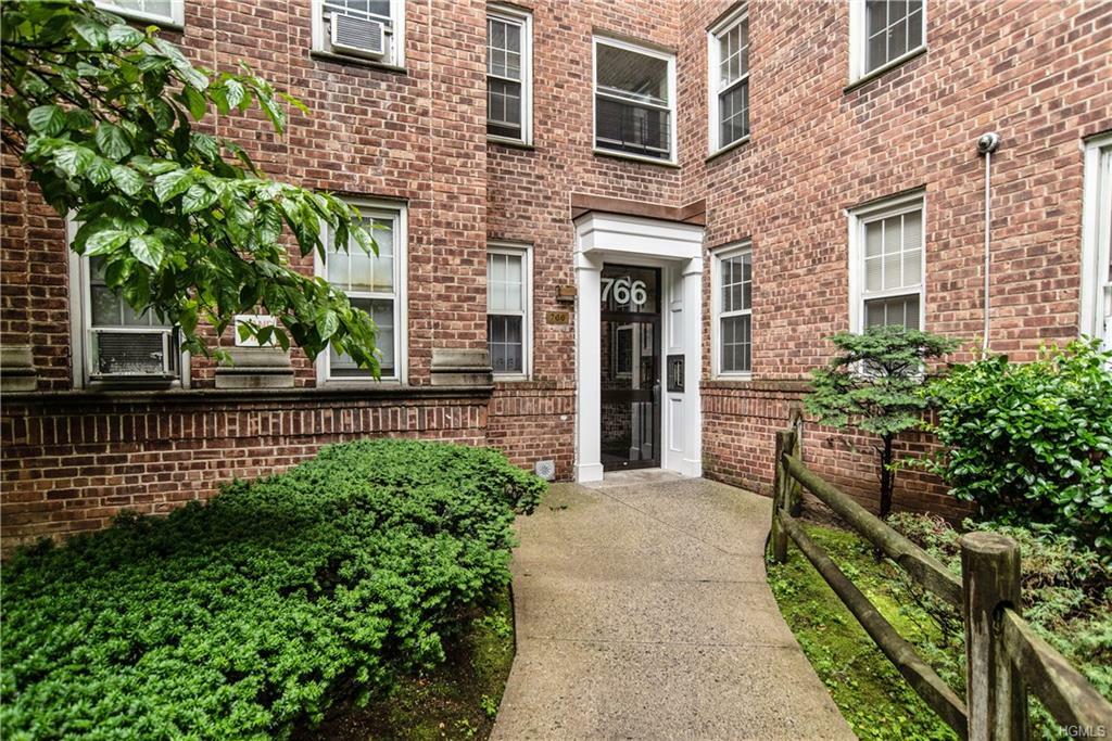 Property Photo:  766 Bronx River Road B43  NY 10708 